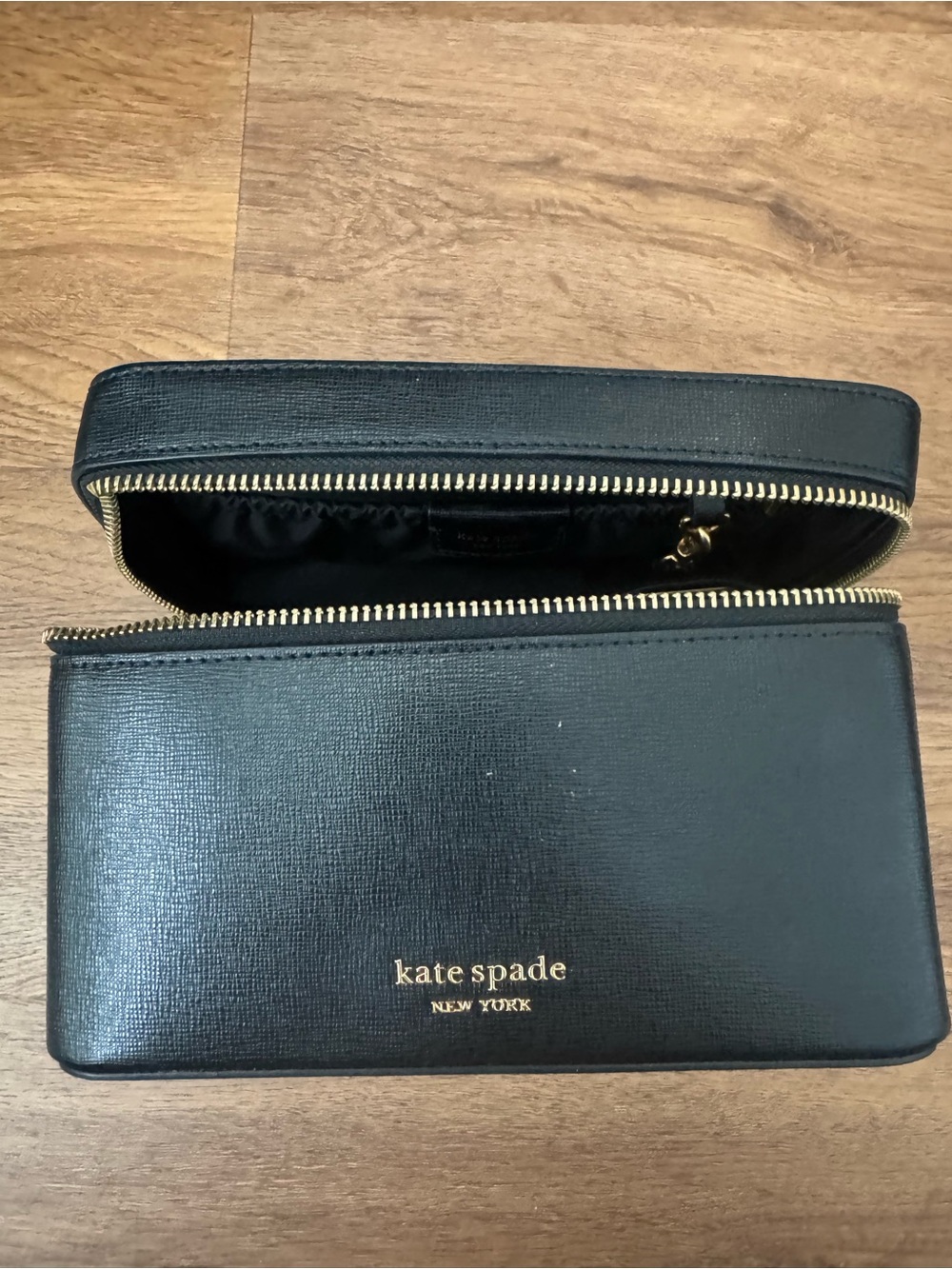 kate spade black leather zip continental wallet with gold logo